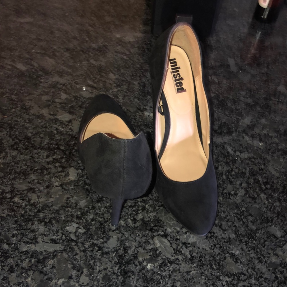 Suede black heels
